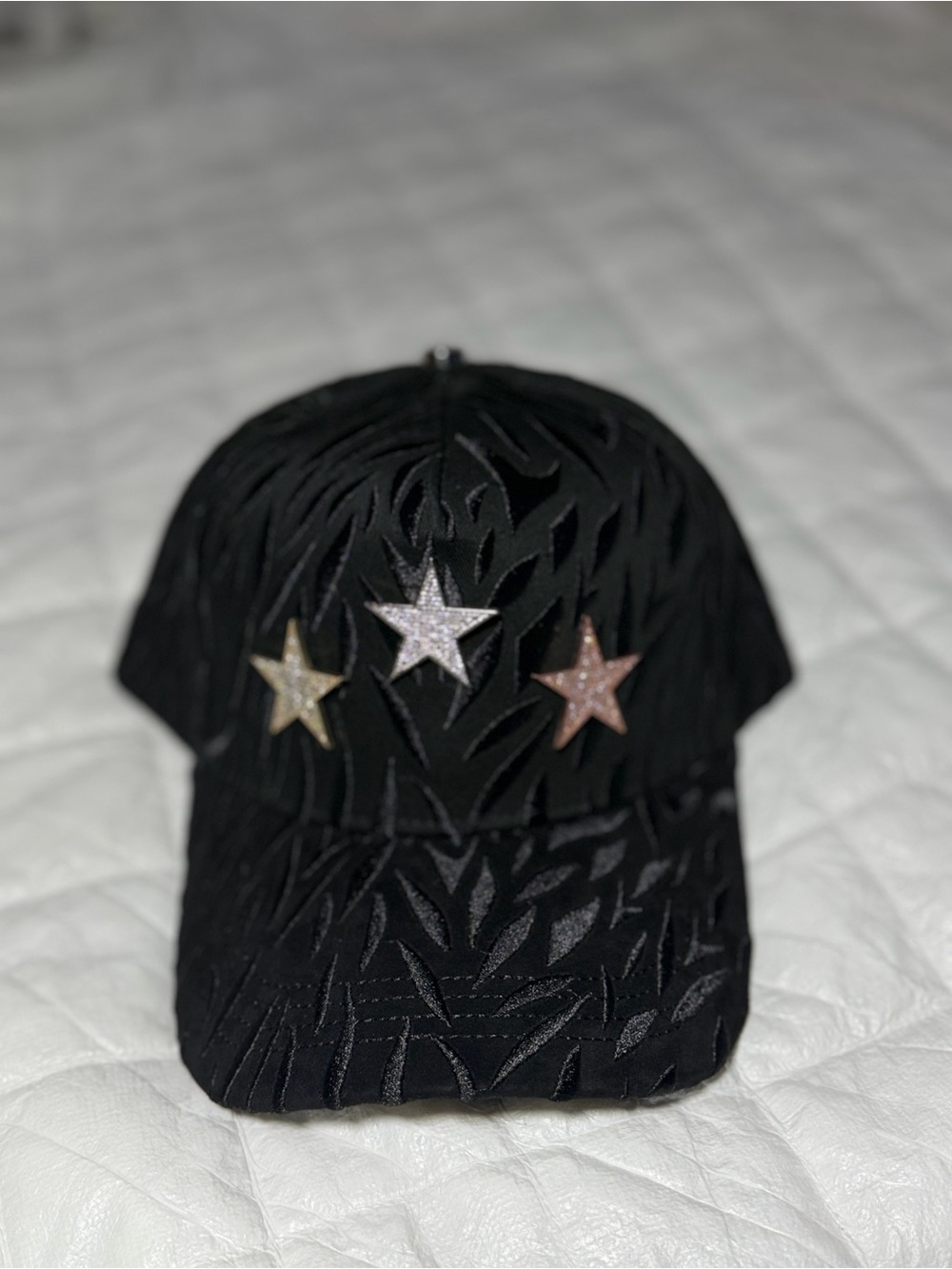 Small business selling these beautiful hats that got delivered to me NEW!